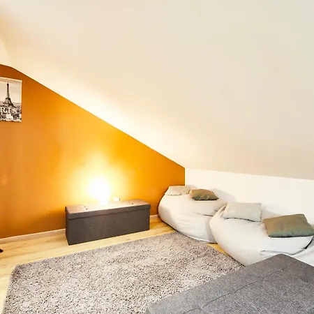 Rs-4 Dans Les Combles 1 Pers - 4ème étage * Mulhouse